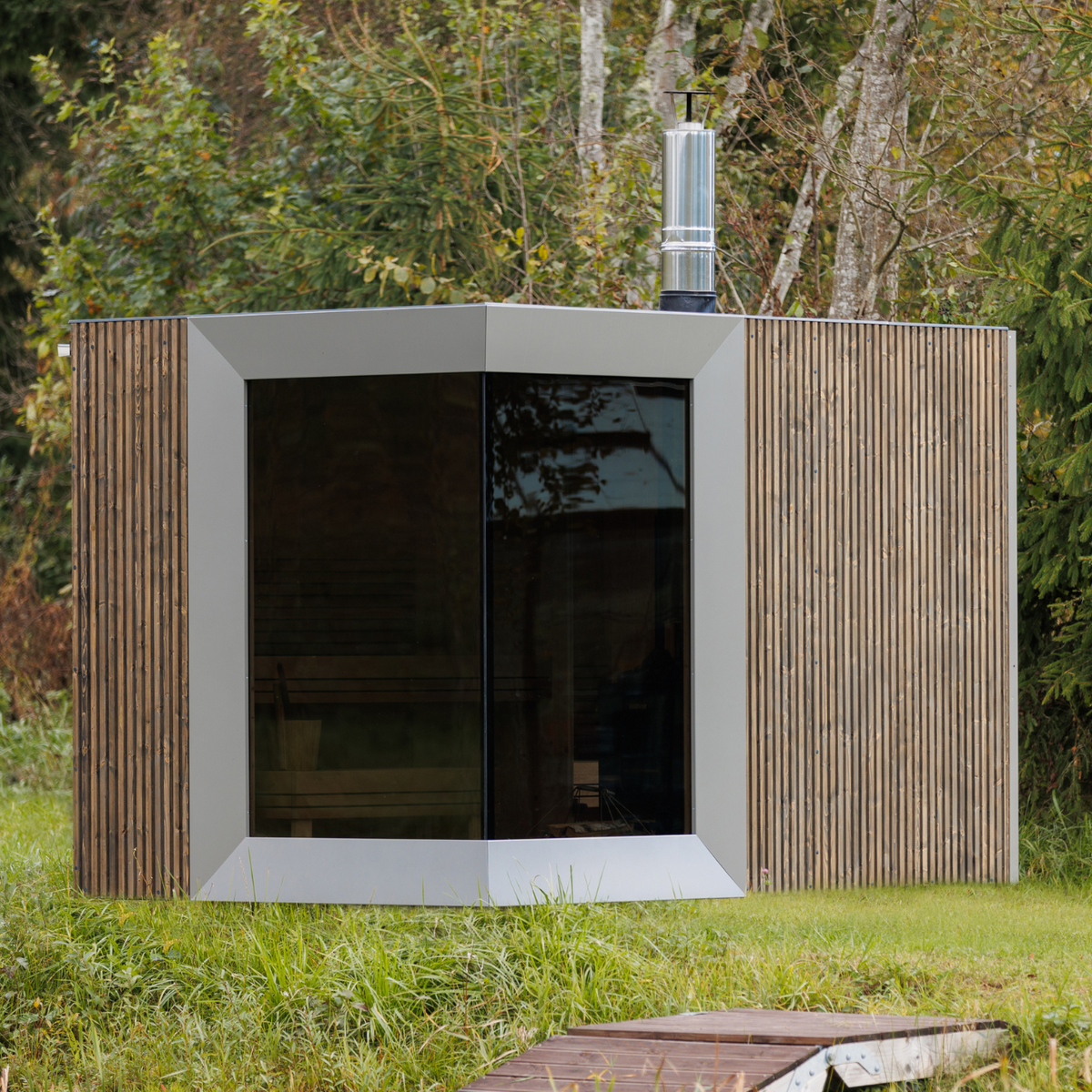 Genevas Zermatt Outdoor Sauna with Changeroom